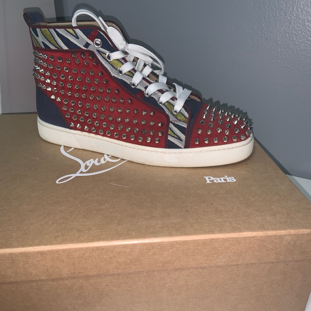 AUTHENTIC Christian Louboutin sneakers !